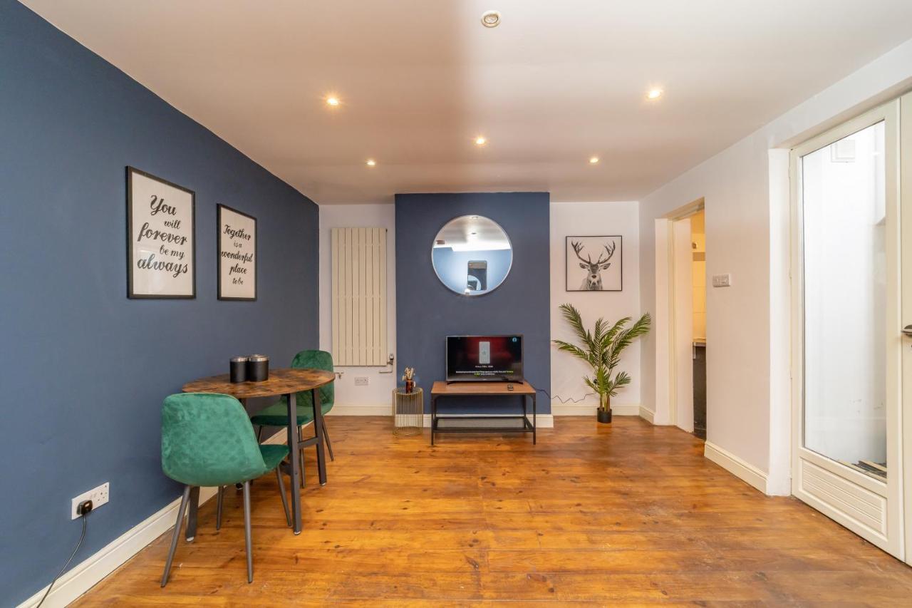 Cosy And Quirky 1 Bedroom Flat With Small Court Yard Next To Brighton Seafront Екстер'єр фото