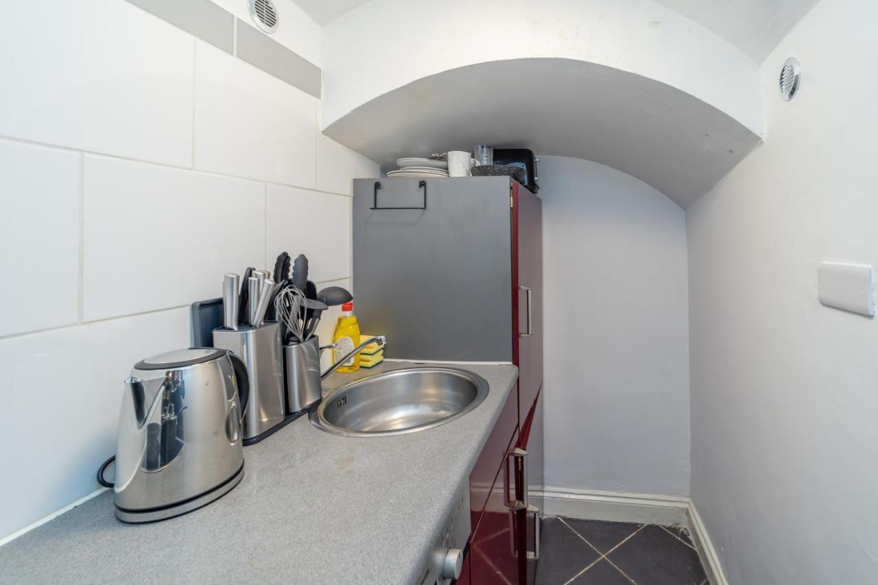 Cosy And Quirky 1 Bedroom Flat With Small Court Yard Next To Brighton Seafront Екстер'єр фото