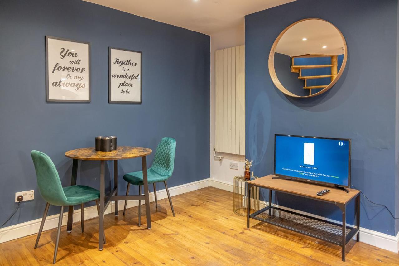 Cosy And Quirky 1 Bedroom Flat With Small Court Yard Next To Brighton Seafront Екстер'єр фото